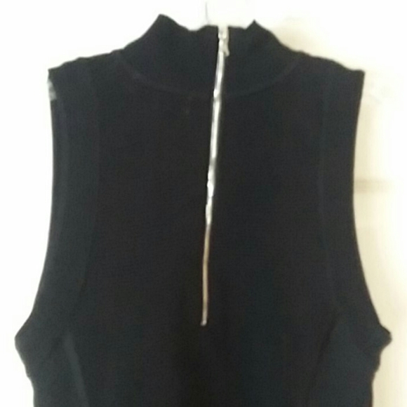 Parker Bodycon Dress - Picture 5 of 8